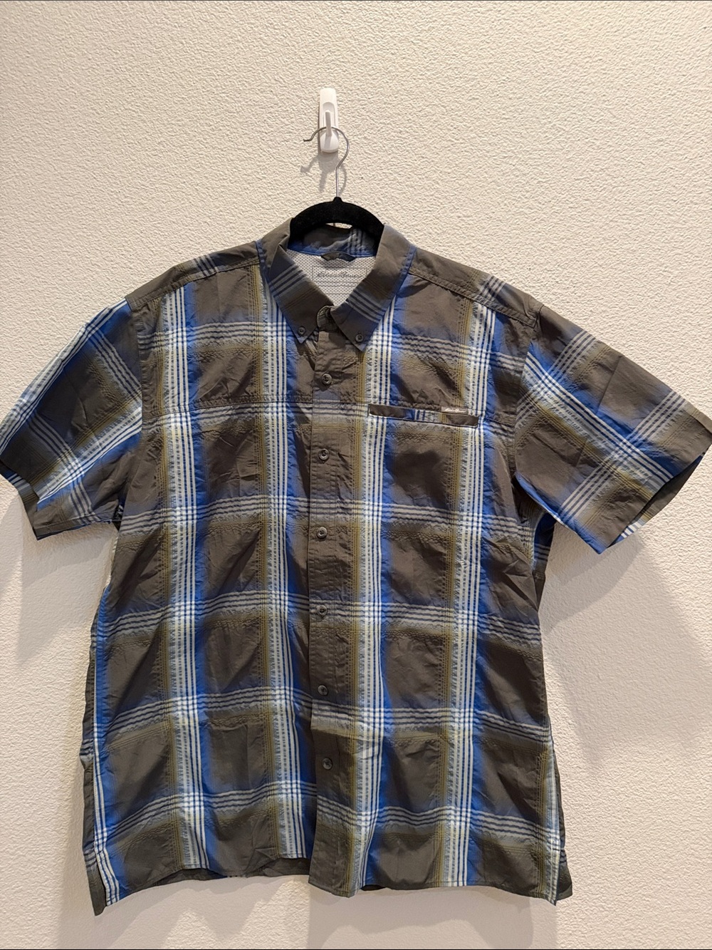 Eddie Bauer Men's Pack It Tech Seersucker Short-Sleeve Shirt UPF 40 NWOT
